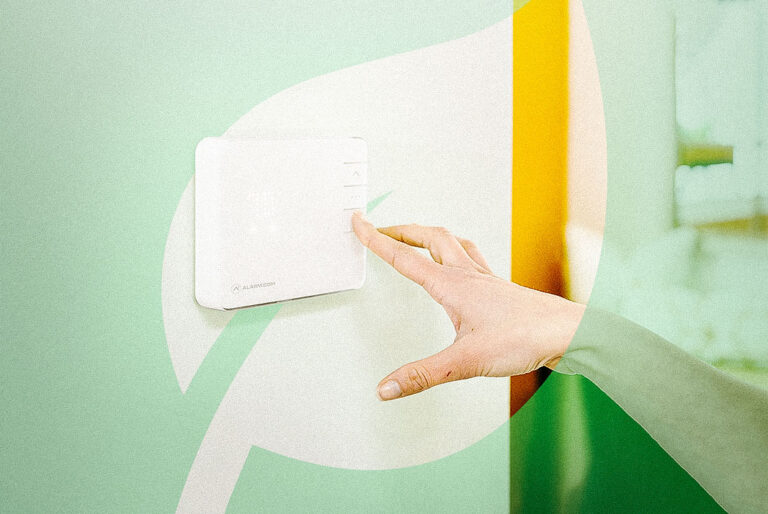 Smart Thermostats and Sustainability Reducing Your Carbon Footprint (1)